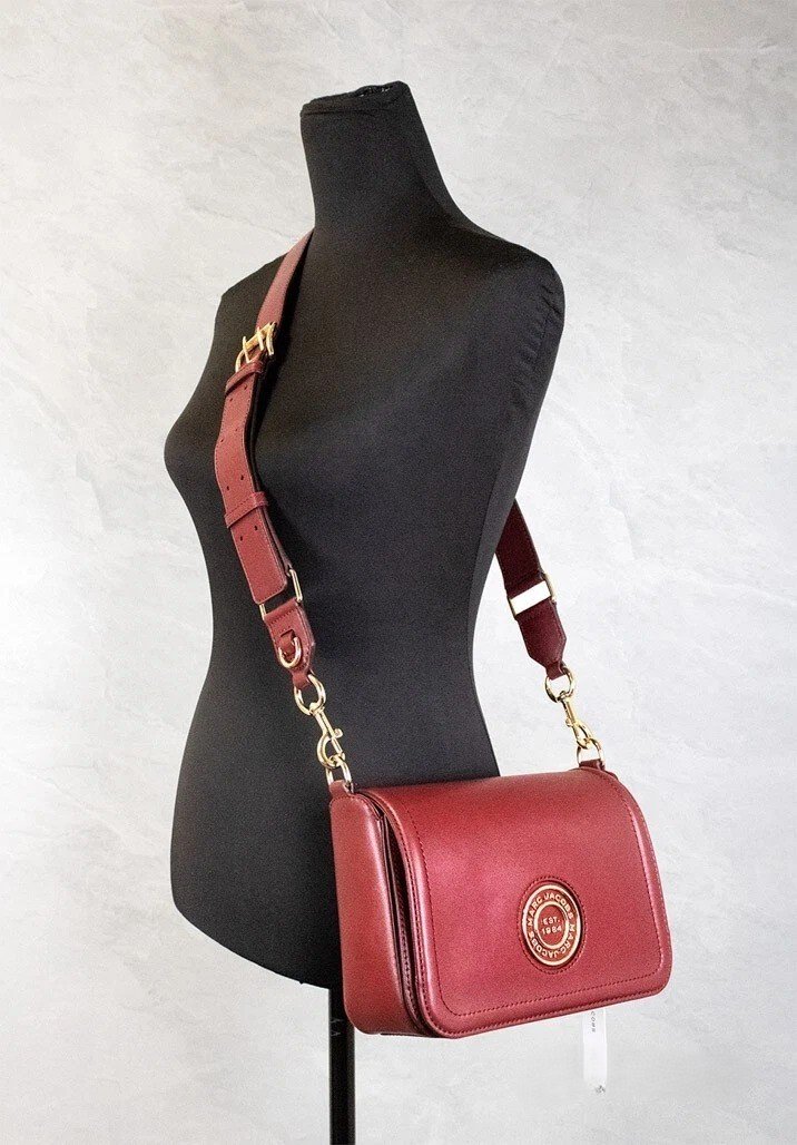 Marc Jacobs Medium Metal Signet Syrah Smooth Leather Flap Crossbody Purse Bag - Image 2